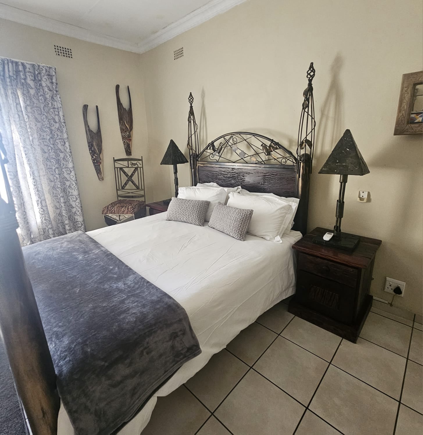 House 1 Bedroom 1