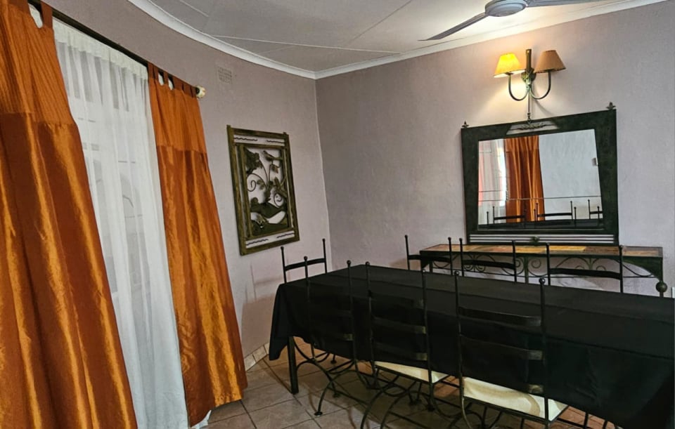 House 1 Dining room